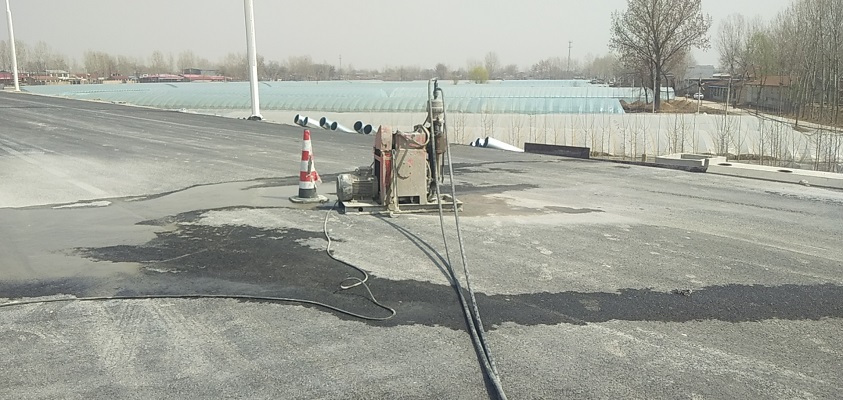 西湖道路回填土下沉注浆